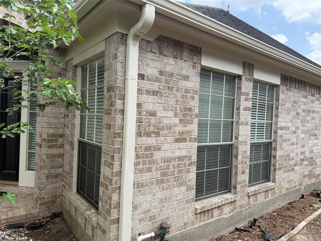 Building Photo - 17235 Eden Falls Ct