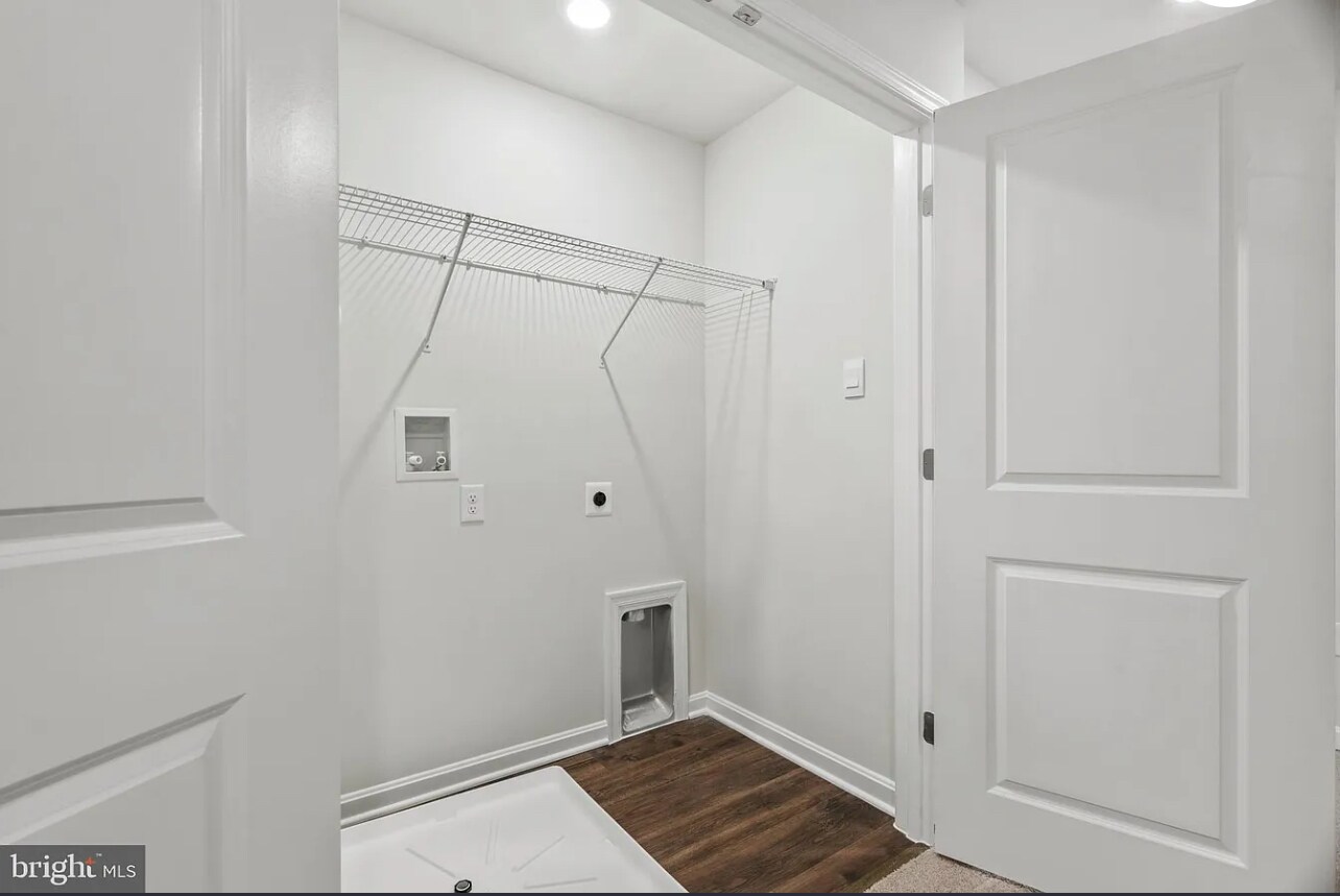 Building Photo - 262 Ensemble Way