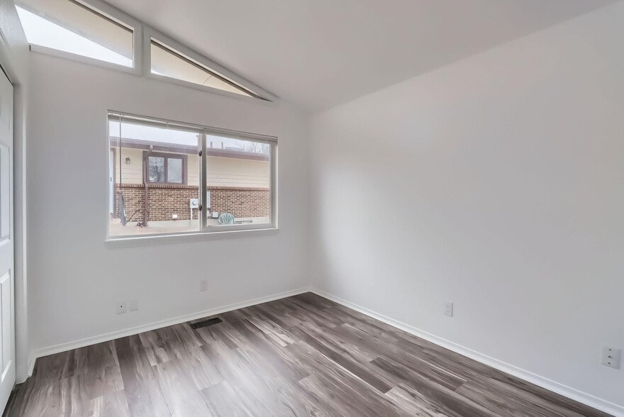 Building Photo - 5357 S Prescott St