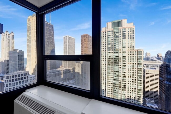 Building Photo - 30 E Huron St