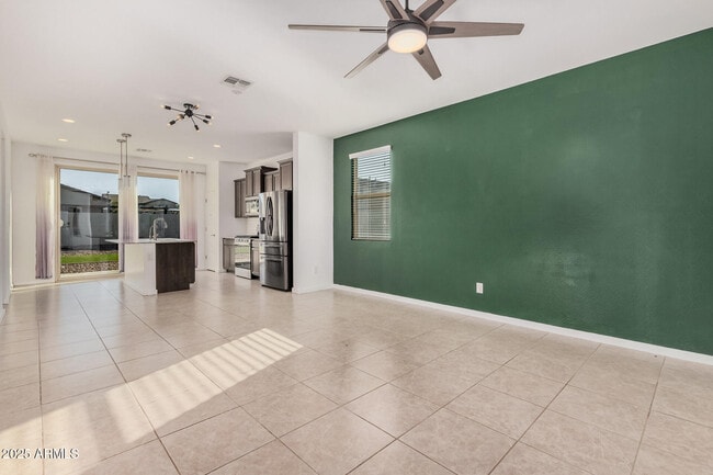 Building Photo - 399 Pelipa Dr