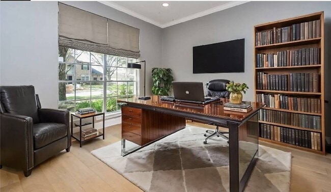 Building Photo - Highly desirable modern home with a pool