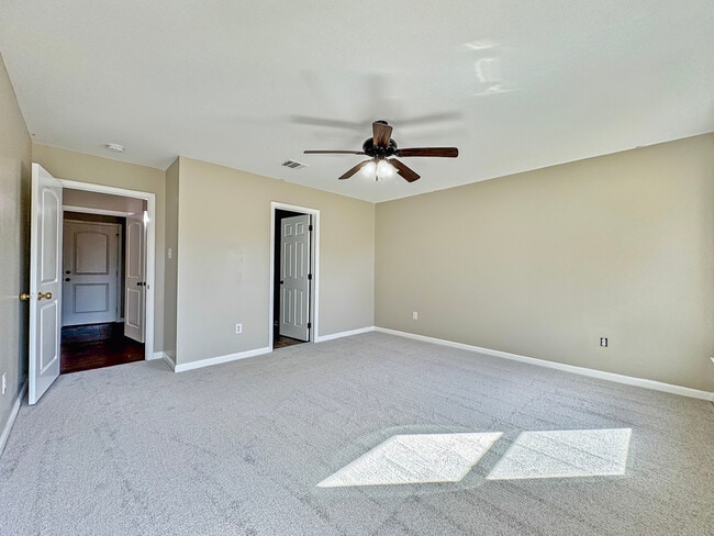 Building Photo - 1132 Eli Conner Dr