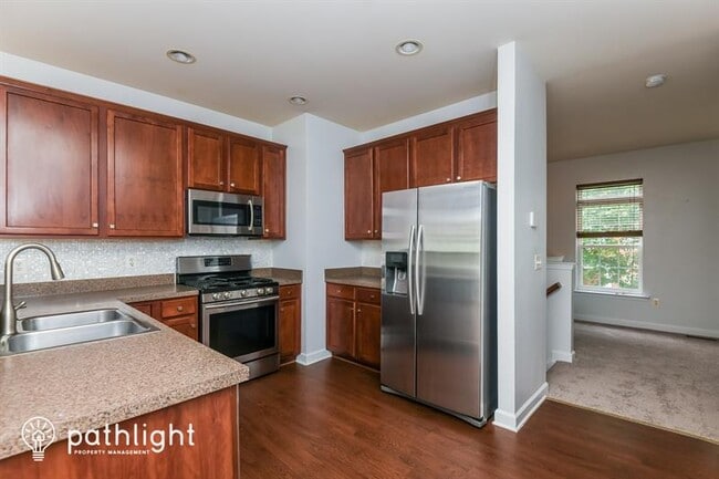 Building Photo - 5532 Lanier Ave