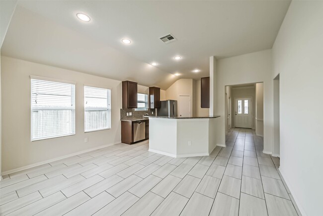 Building Photo - 2630 Zephyr Ln