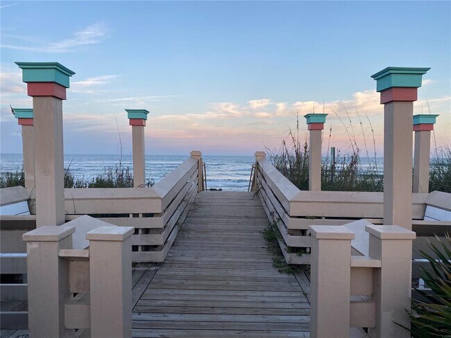 Building Photo - 25 Smiling Fish Ln