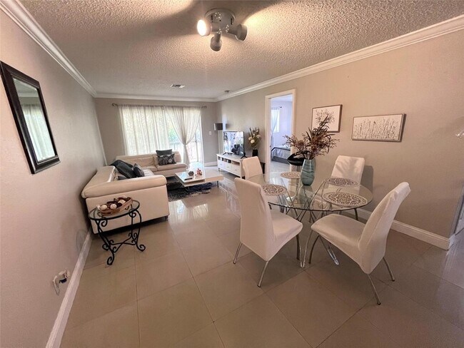 Building Photo - 1001 NW 45th St