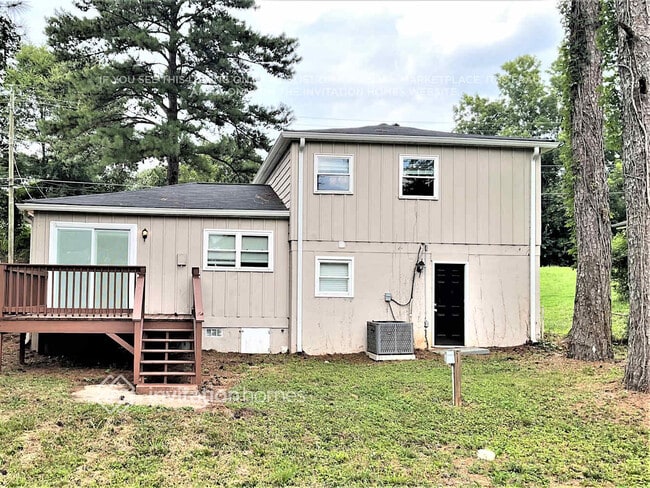 Building Photo - 3141 Flat Shoals Rd