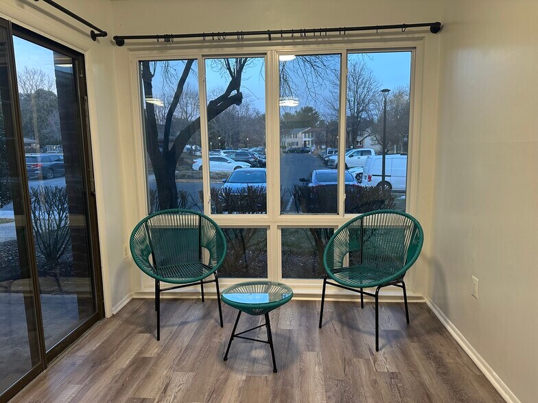 Building Photo - 8131 Needwood Rd