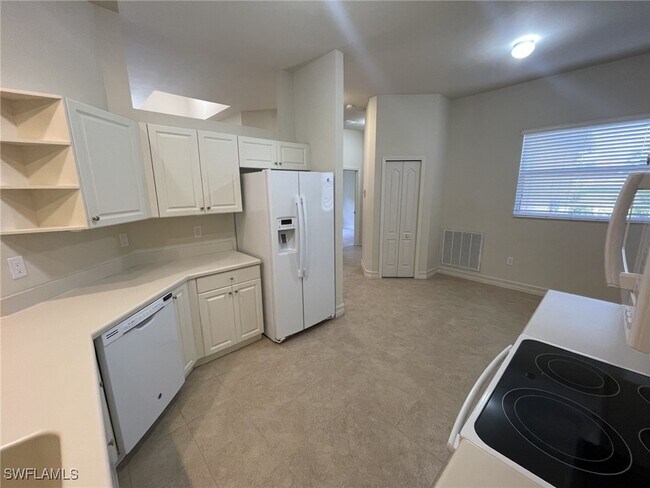 Building Photo - 8224 Sanctuary Dr