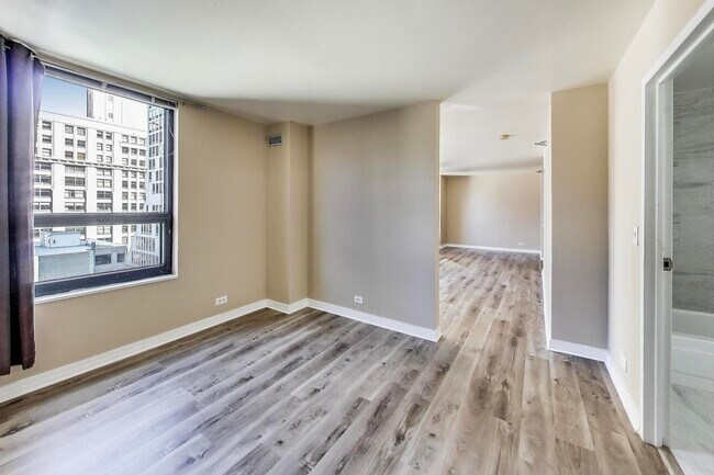 Building Photo - 401 E Ontario St