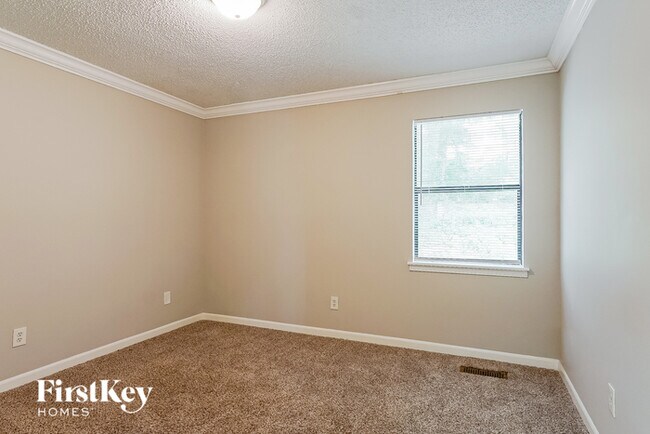 Building Photo - 1312 Whirlaway Cir