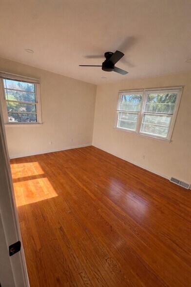 Building Photo - 337 Wimbish Dr