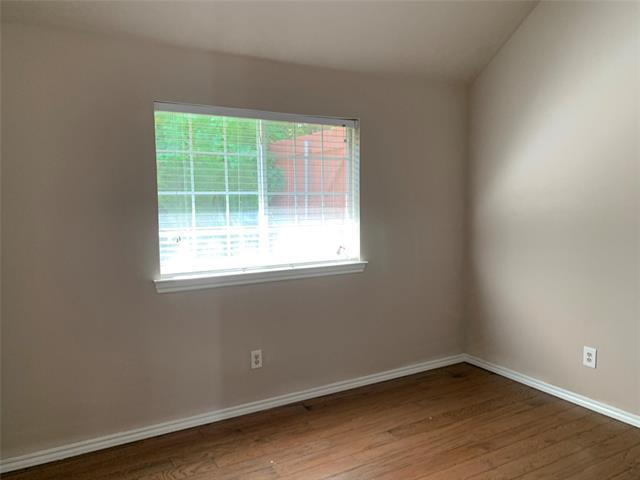 Building Photo - 3216 Charring Cross