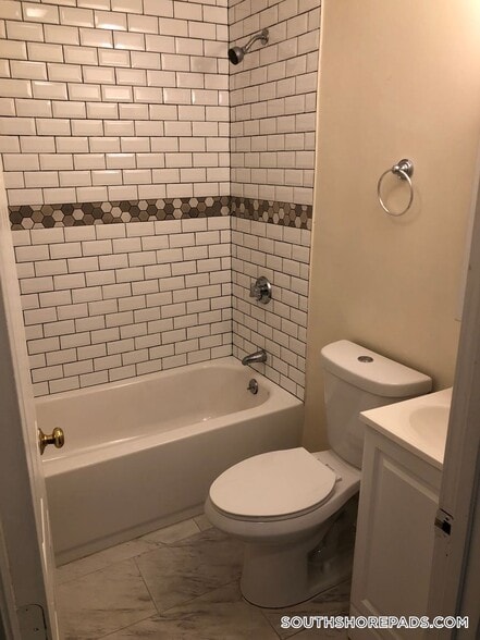 Building Photo - 217 Beaver Dam Rd