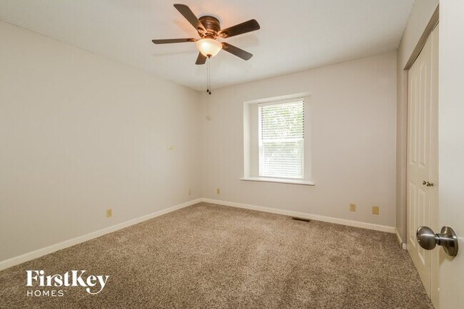 Building Photo - 1879 Smizer Mill Ct