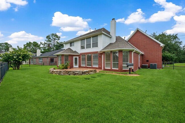 Building Photo - 8714 Malardcrest Dr