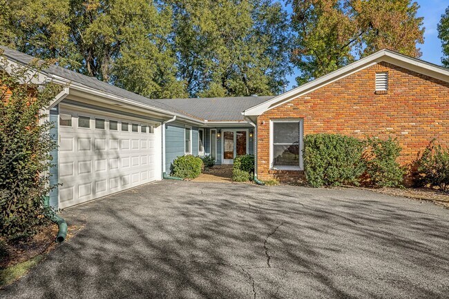 Building Photo - 8044 Neshoba Rd