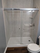 Building Photo - 1196 McArthur Dr