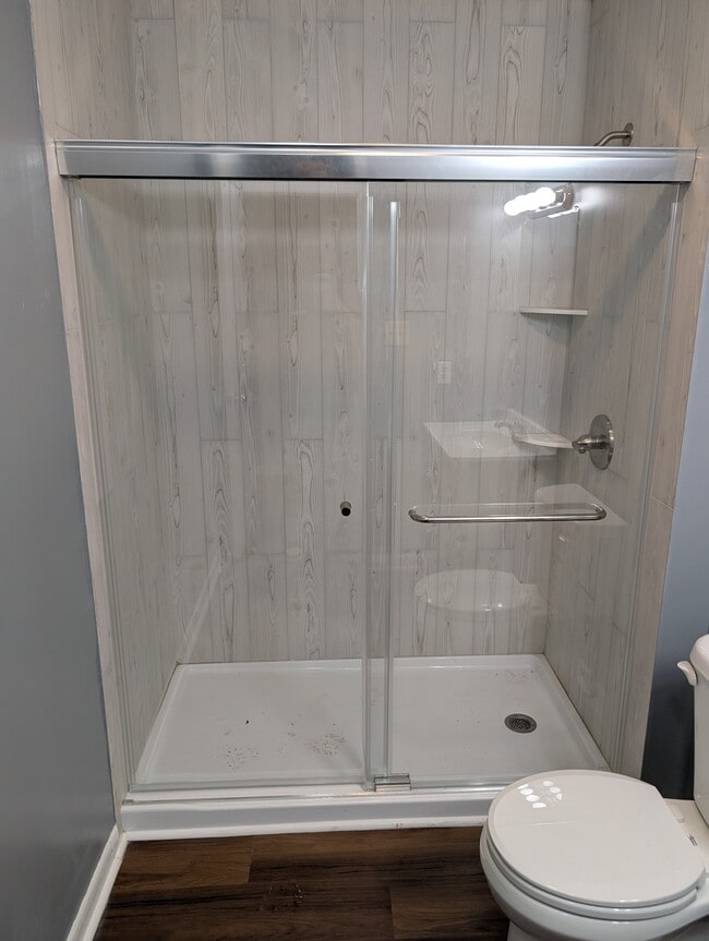 Building Photo - 1196 McArthur Dr