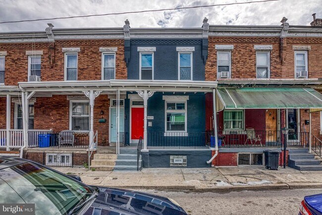 Building Photo - 4834 Olive St