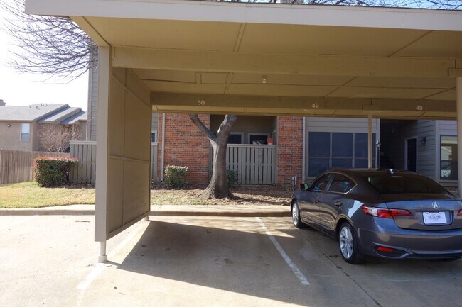 Building Photo - 2101 Count Fleet Dr