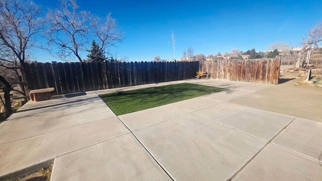 Building Photo - Corrales 4 Bedroom For Rent