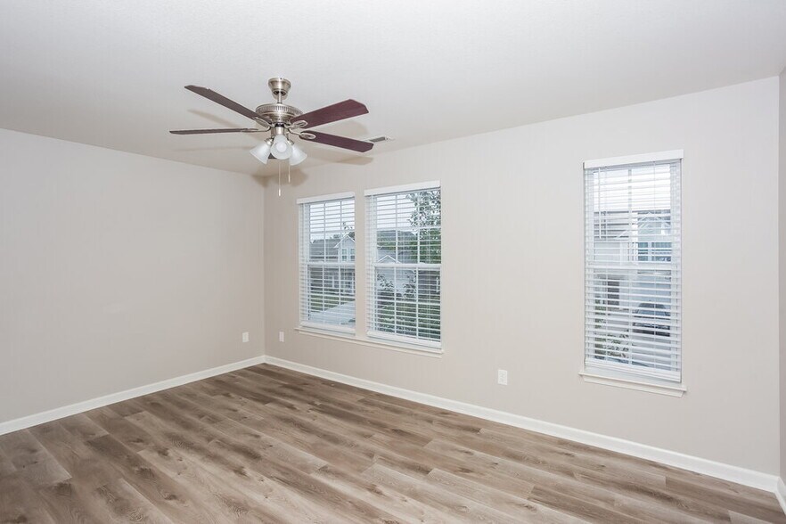 Building Photo - 1350 Haestad Ct