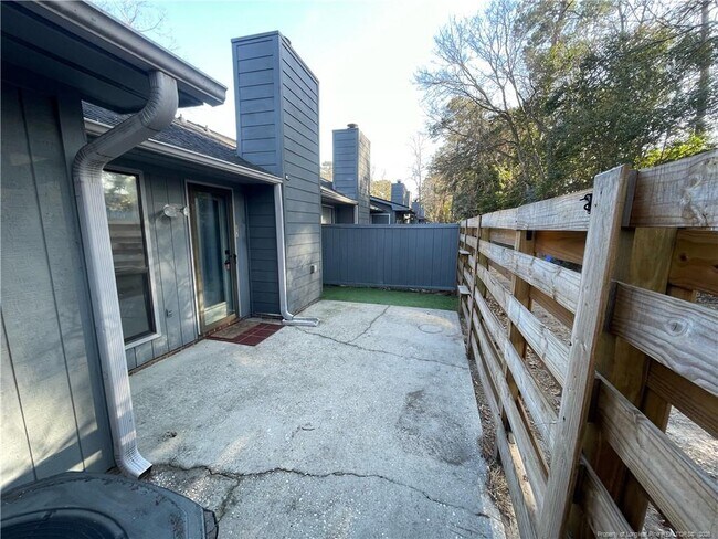 Building Photo - 2105 Wexford Oaks Ct