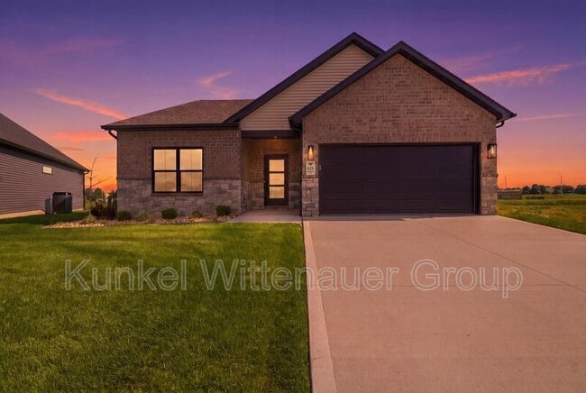 Building Photo - 829 Bushwood Way