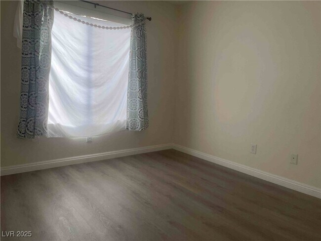 Building Photo - 9590 Bandera Creek Ave