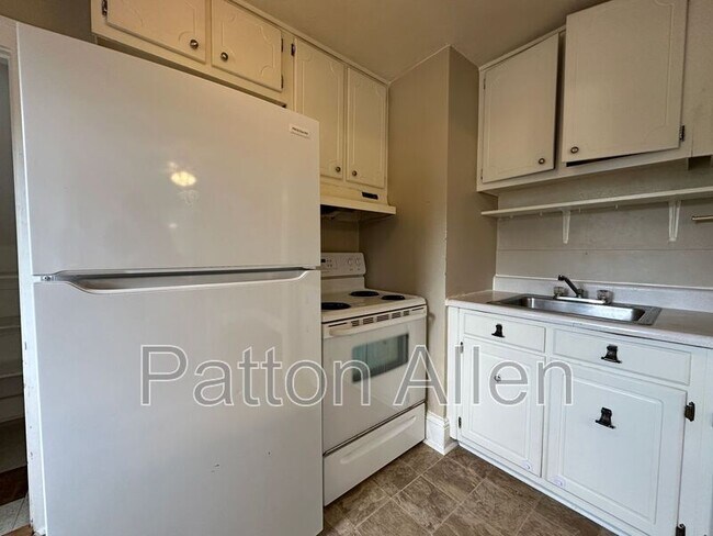 Building Photo - 89 Vermont Ave