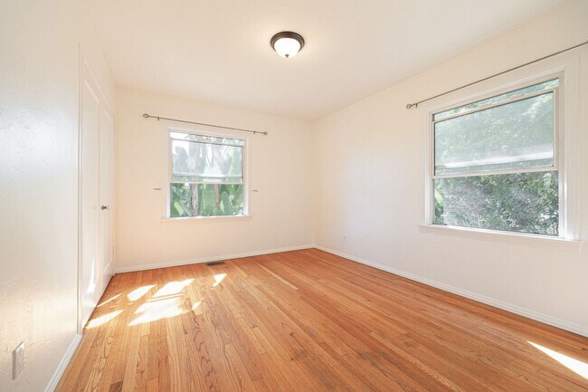 Building Photo - Recently Upgraded Detached Home with Large...