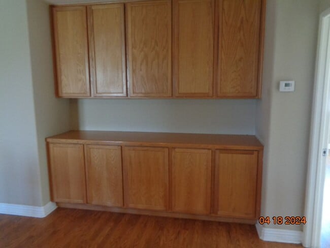 Building Photo - Large West Lancaster 2 Story Built in 2004 with 3638 sq. ft.