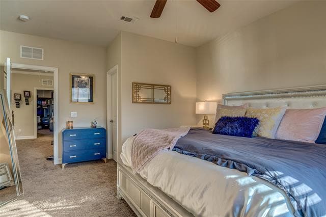 Building Photo - 3009 Aurora Dr