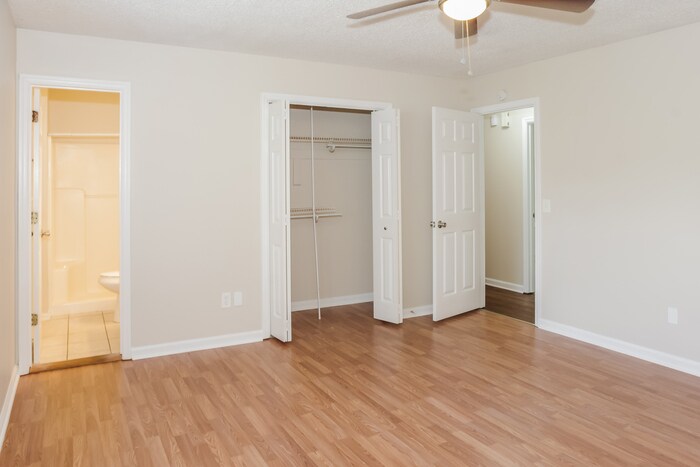 Building Photo - 135 Frankie Ln