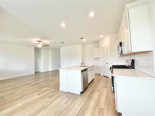 Building Photo - 8005 Green Heron Dr
