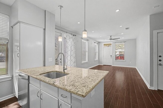 Building Photo - 1201 Grove Blvd