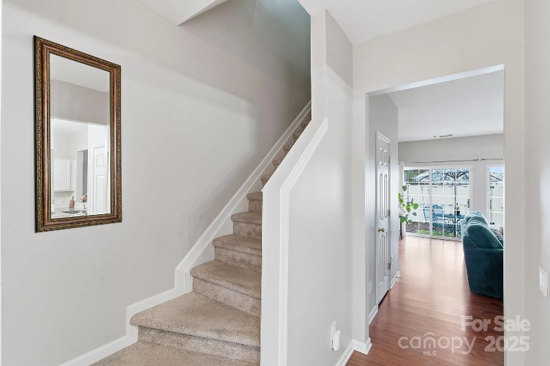 Building Photo - 6728 Rothchild Dr