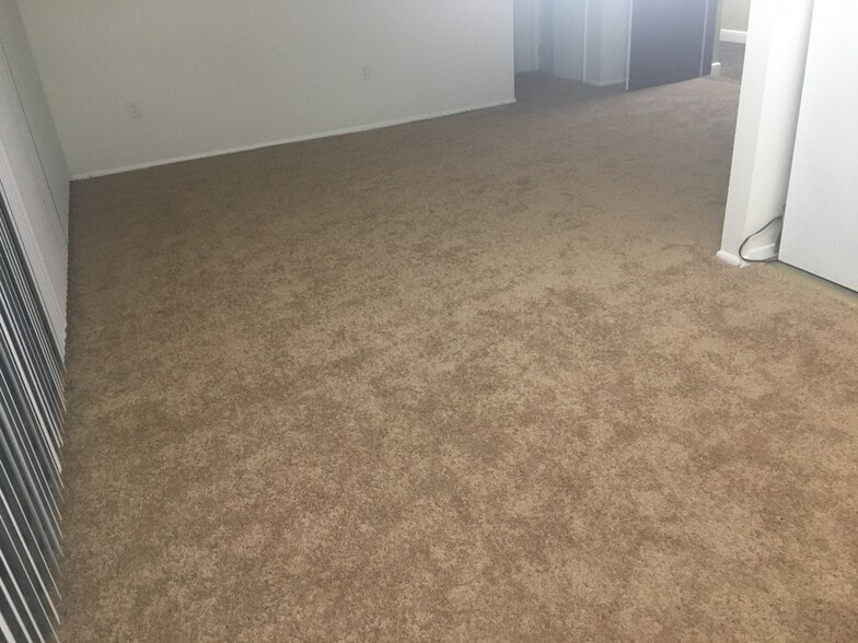 Living Rm other view - 1800 Metzerott Rd