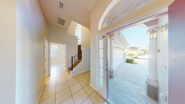 Building Photo - 4BR/4BA - POOL HOME     Calabay Park at To...