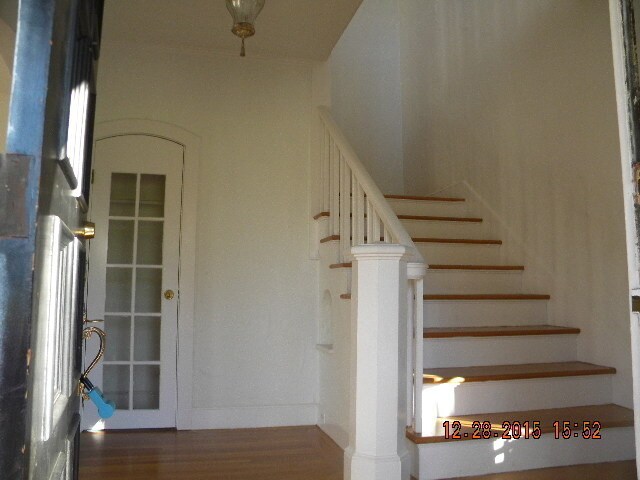 Building Photo - PLEASE TEXT FOR A PRIVATE SHOWING 334-513-7595