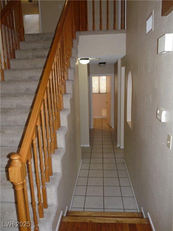 Building Photo - 912 Crowfoot
