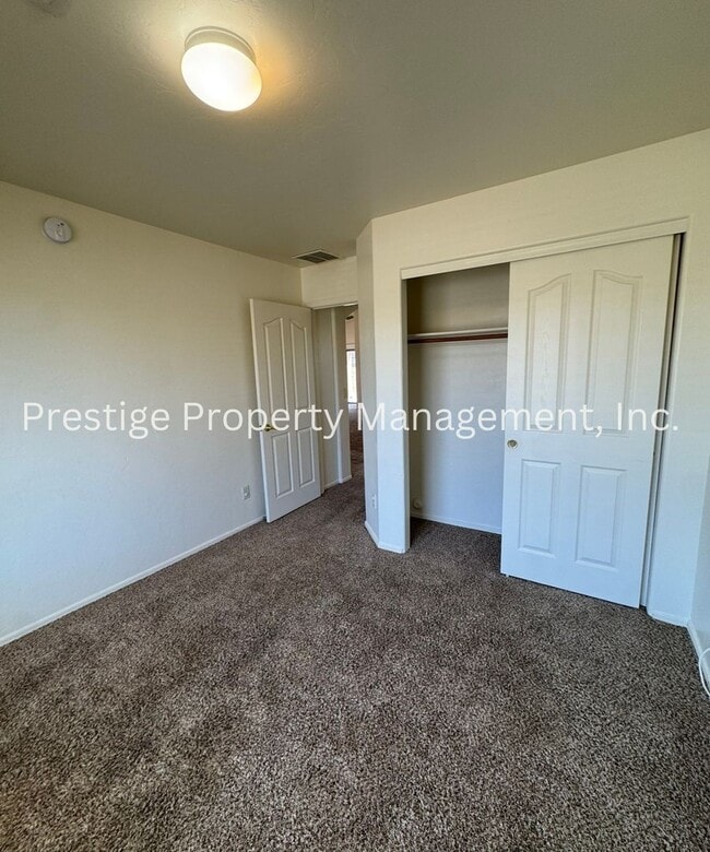 Building Photo - Charming Desirable Vail Home