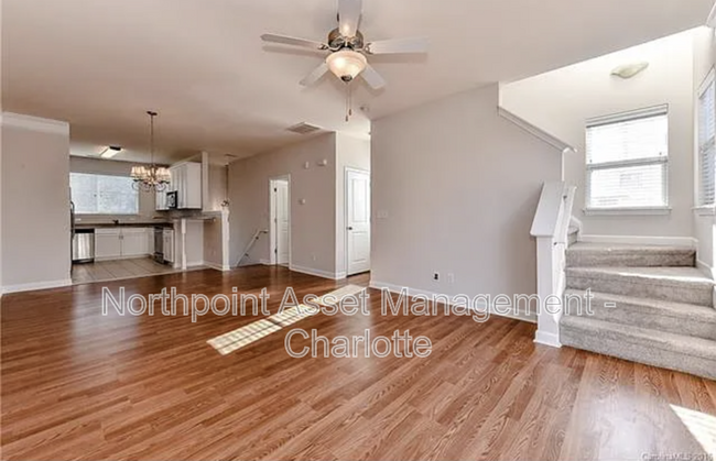 Building Photo - 9130 Vilandry Way