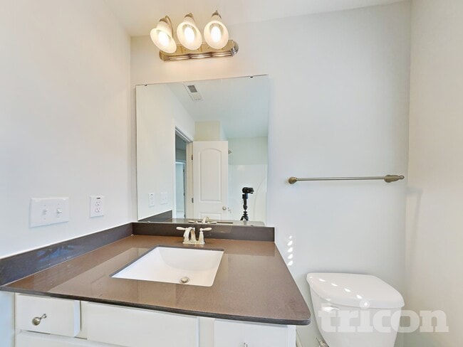 Building Photo - 110 Shore