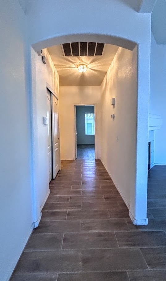 Building Photo - Spacious 4BR 2BA Home w/ Mountain-View Patio • Granite Counters • 2-Car Garage in Tucson