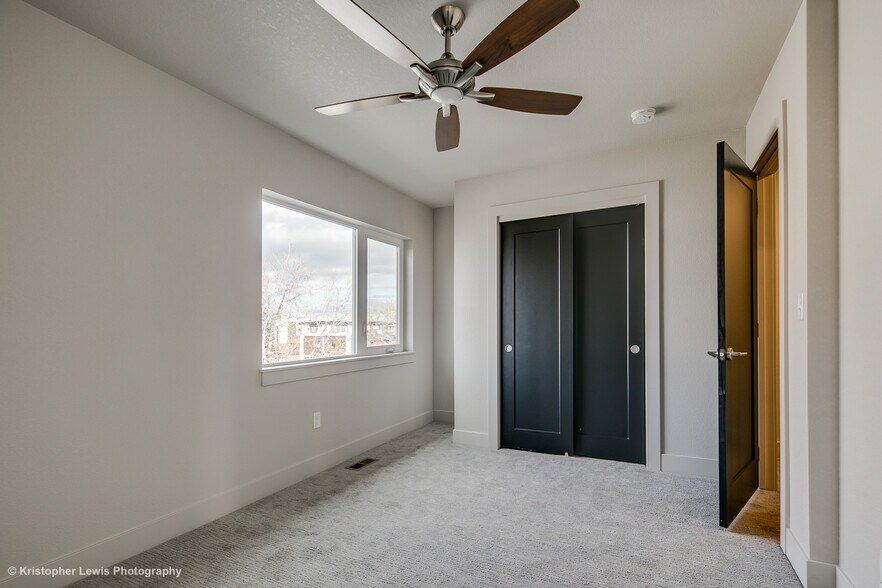 Building Photo - 1559 King St