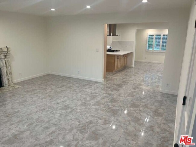 Building Photo - 8310 Pershing Dr