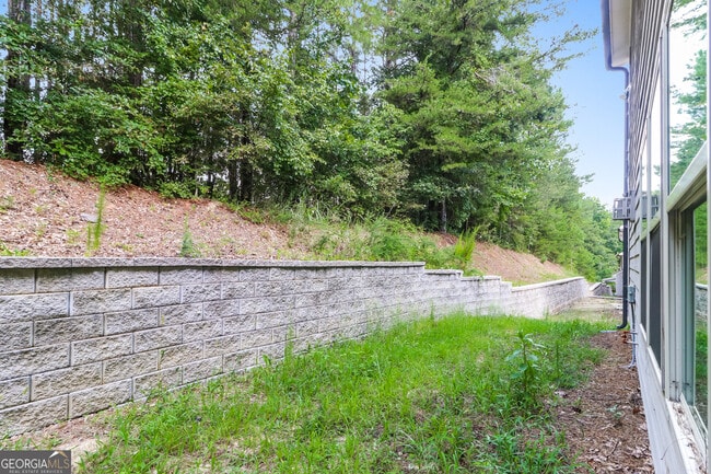 Building Photo - 677 Overlook Gln Dr